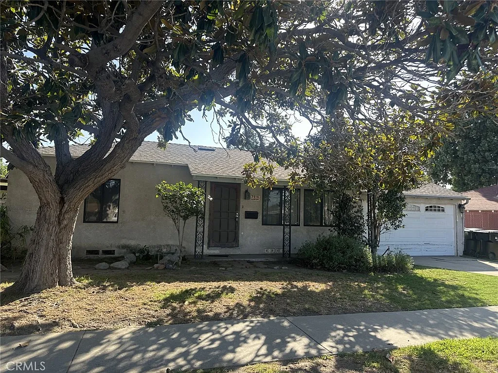 2 bed, 720 sqft, $3,000 — Photo 1