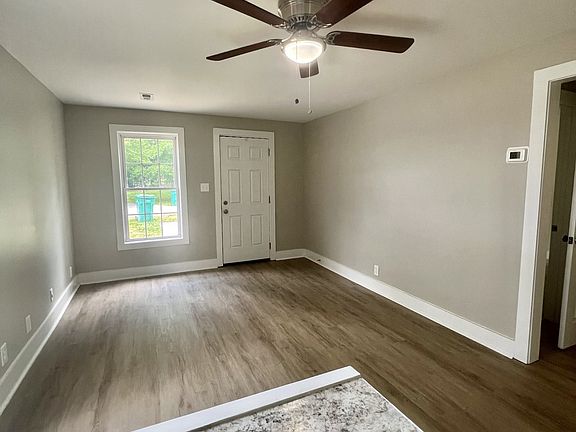 4th image of 721 N Vine St