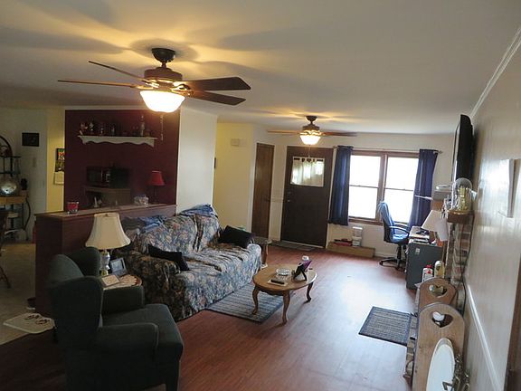 3rd image of 125 W McKinley St