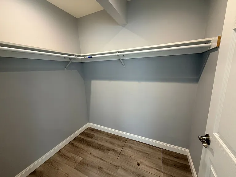 946 Hohener Ave — Photo 13