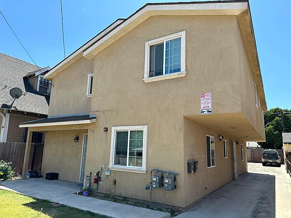 3rd image of 702 W 51st St