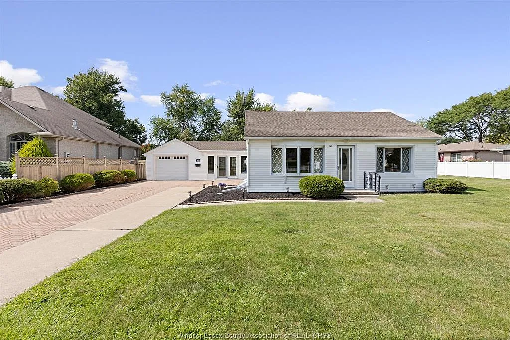 3 bed, $2,450 — Photo 3