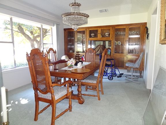 5th image of 901 Overhill Dr