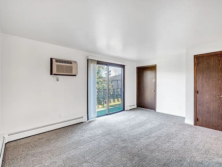 Lenwood Apartments — Photo 4