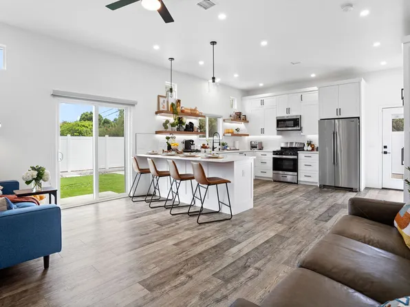 1030 E 24th St, National City, CA 91950