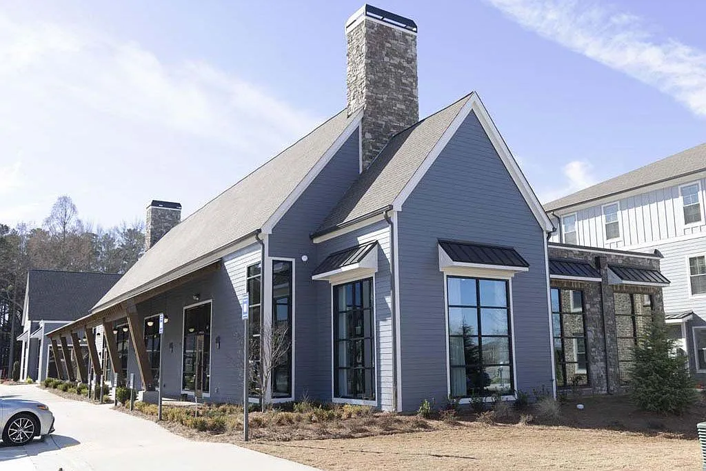 Walton Fayetteville — Photo 1