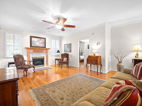 4th image of 719 Courtland Ave