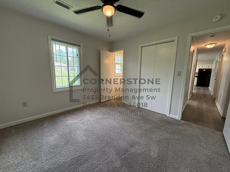 1103 Lakeview Pl — Photo 16