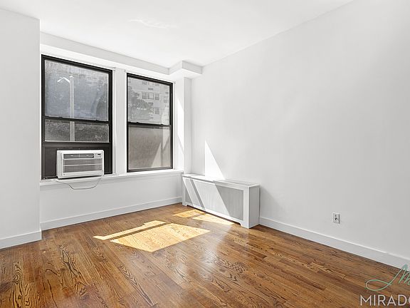 3rd image of 65 4th Ave APT 3A
