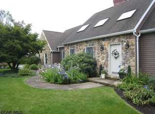 1005 Greenbriar Dr, State College, PA 16801