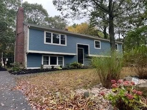 26 Spencer Dr, Plymouth, MA 02360