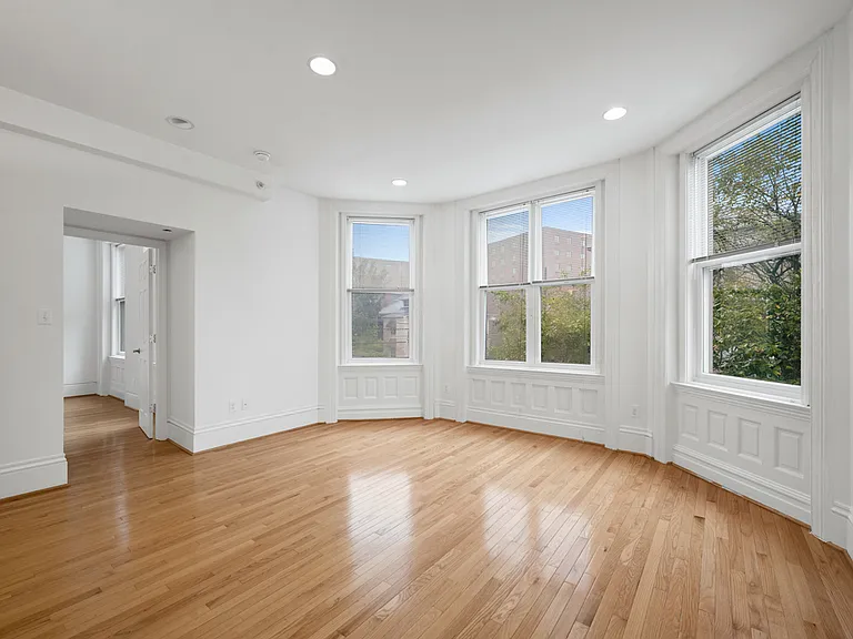 500 Shady Ave #22 — Photo 9