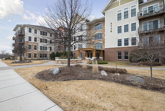 1st image of 3110 Chestnut St N #315