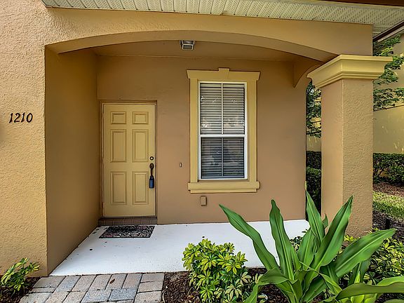 4th image of 1210 Long Oak Way