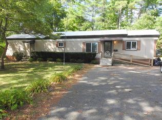 8 Siesta Dr, West Wareham, MA 02576