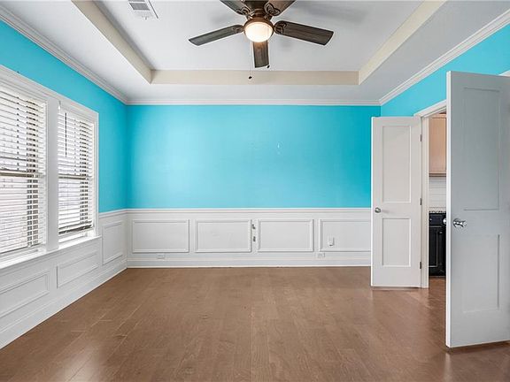 4th image of 103 Red Oak Pl