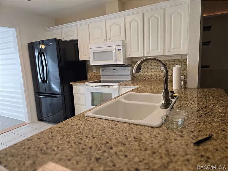 2280 N Hardee Point — Photo 12