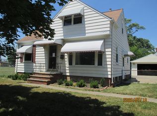 15208 Greenhill Rd, Cleveland, OH 44111