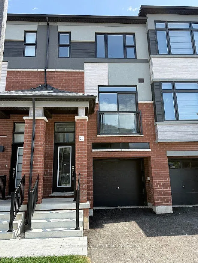 3 bed, $2,100 — Photo 1