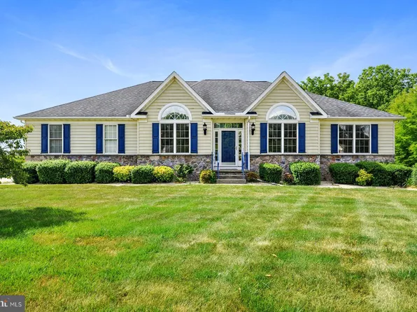 382 Stonewater Way, Dover, DE 19904