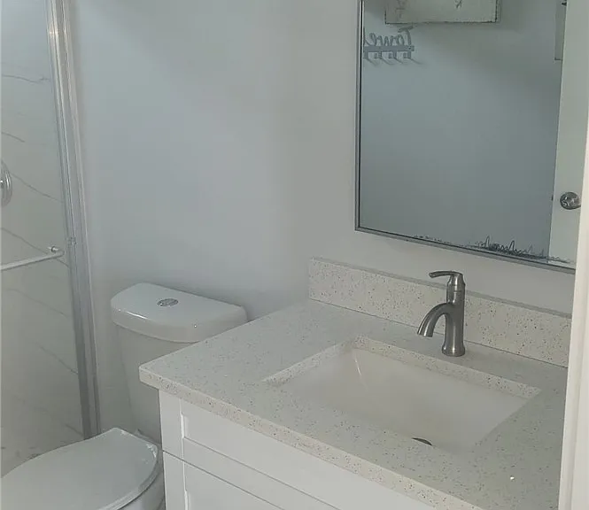 653 Foxchase Dr — Photo 7