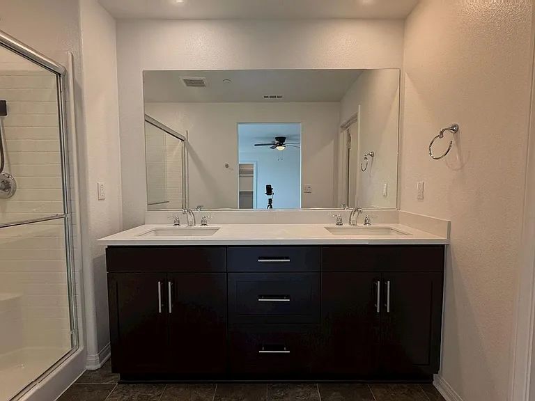 1685 Camellia Ln — Photo 24