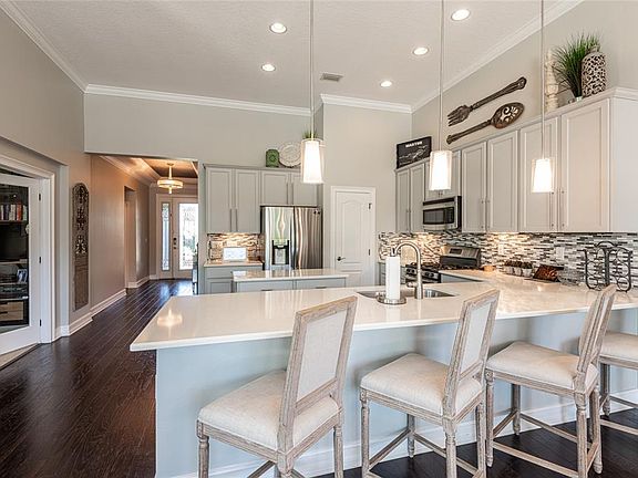 5th image of 6615 Current Dr