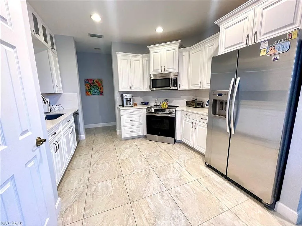 3 bed, 2.5 bath, 2060 sqft, $7,500 — Photo 4