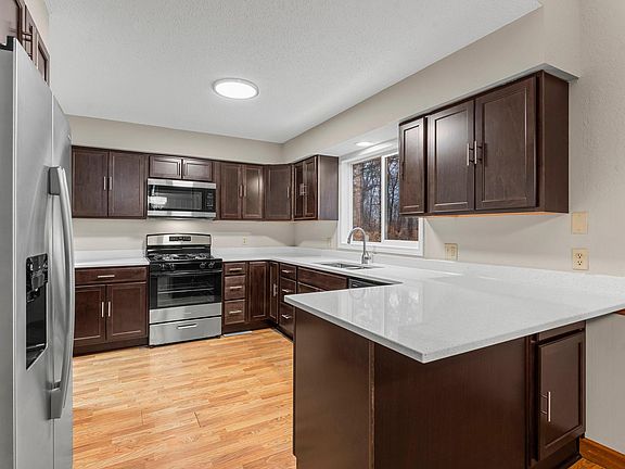 5th image of 4470 Naber Ave NE
