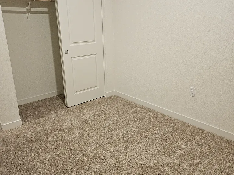 862 S Del Mar Ave — Photo 4