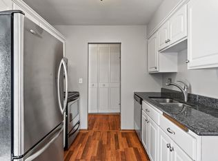 6415 York Ave S APT 105, Edina, MN 55435