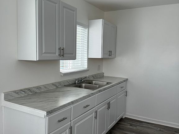 4th image of 4145 Cherokee Ave #4149-1/2