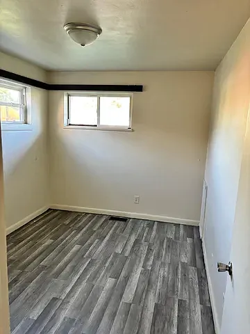Mia Ave — Photo 8