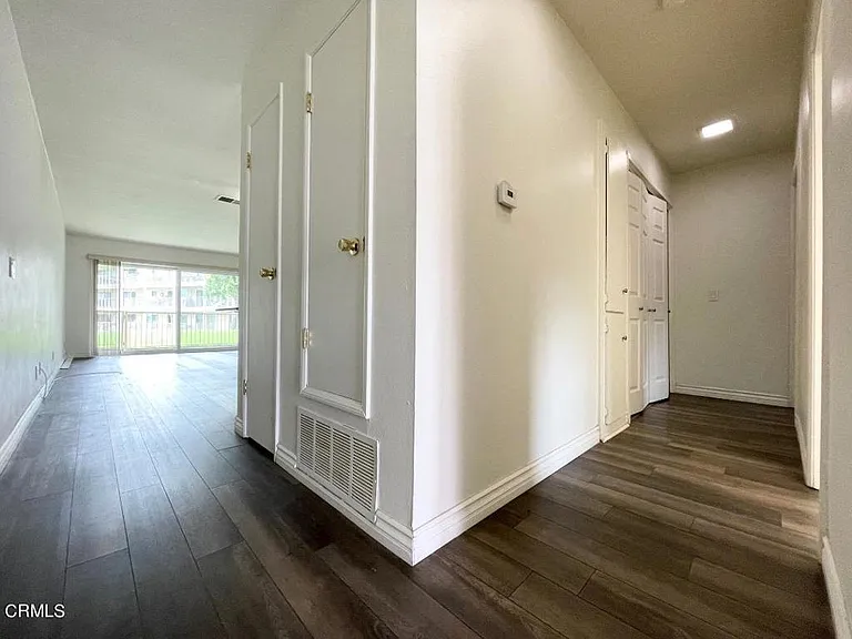 669 Reef Cir — Photo 9