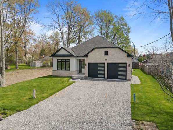 60 Pleasant Ave N, Fort Erie, ON L0S 1N0