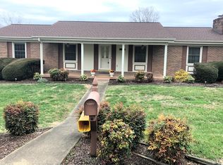 516 Woodmere Dr, Kingsport, TN 37663
