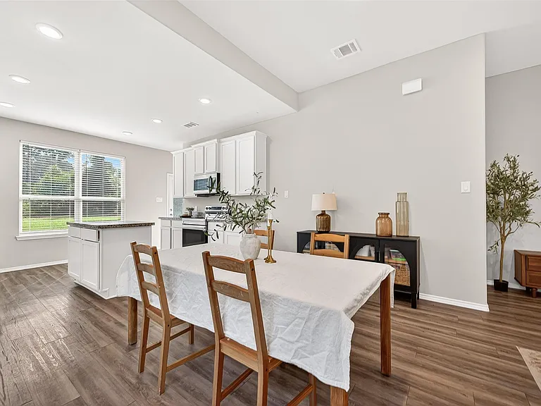 12789 Royal West Dr — Photo 8