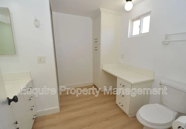 13515 W Telegraph Rd — Photo 32