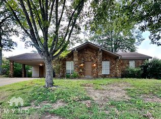 3219 Sycamore View Rd, Memphis, TN 38134