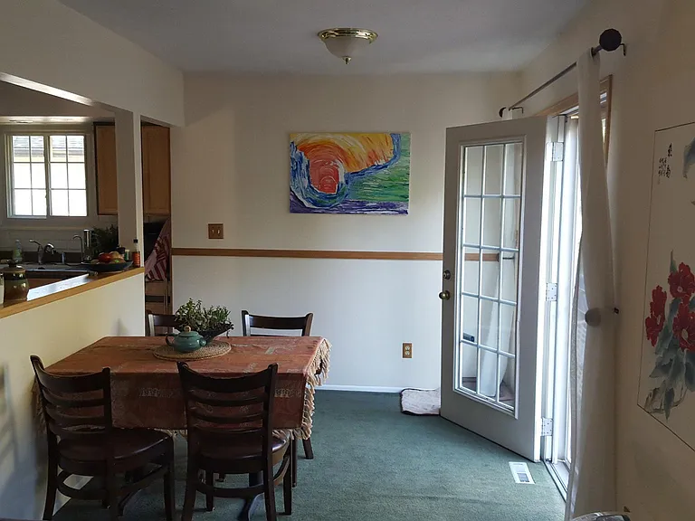 3236 Camelot Dr — Photo 23