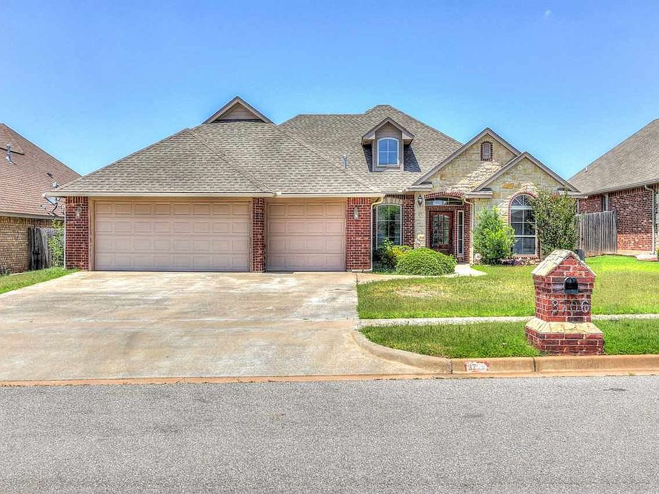 1st image of 3706 NE Cypress Ln