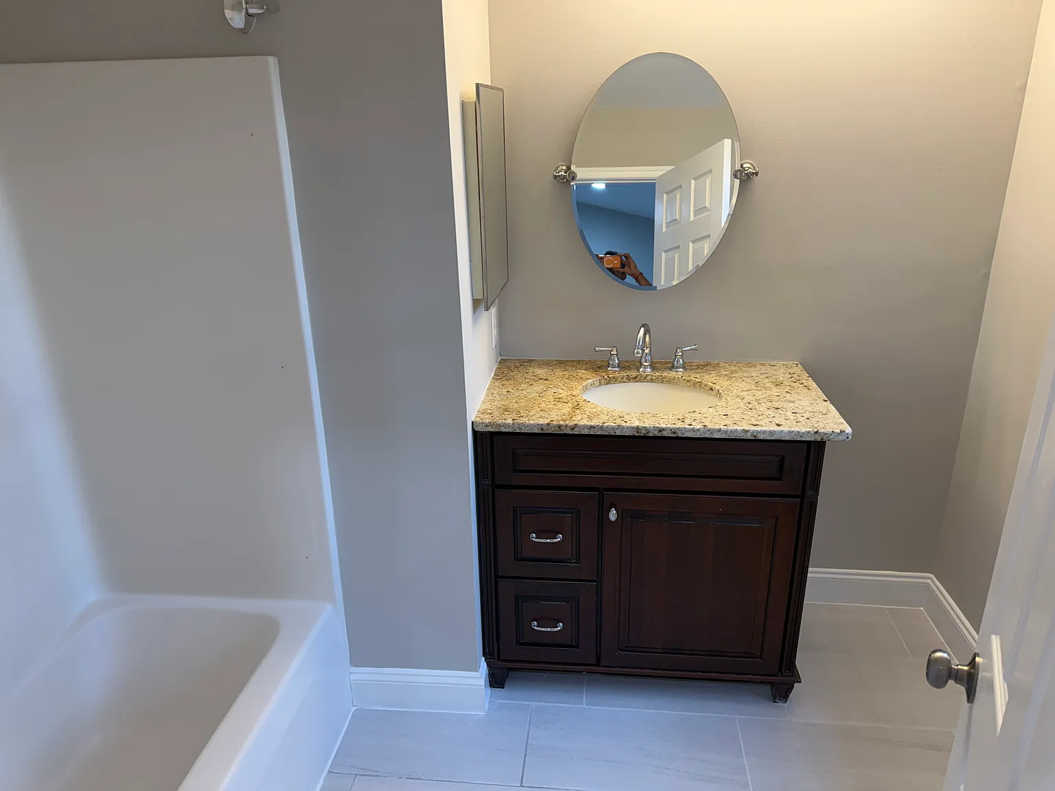3 bed, 2.5 bath, 1860 sqft, $3,600 — Photo 2