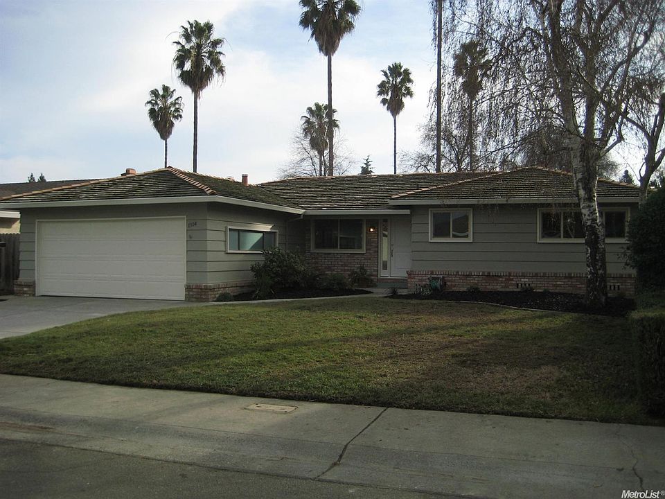 1st image of 1304 Branwood Way