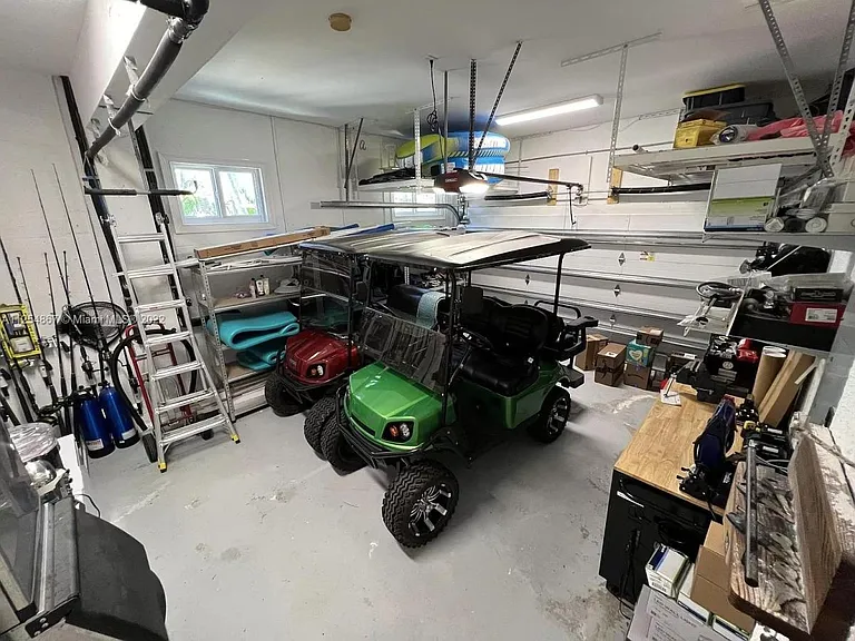 124 S Indies Dr — Photo 22