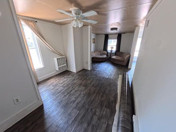 4th image of 439 Morgan Ave