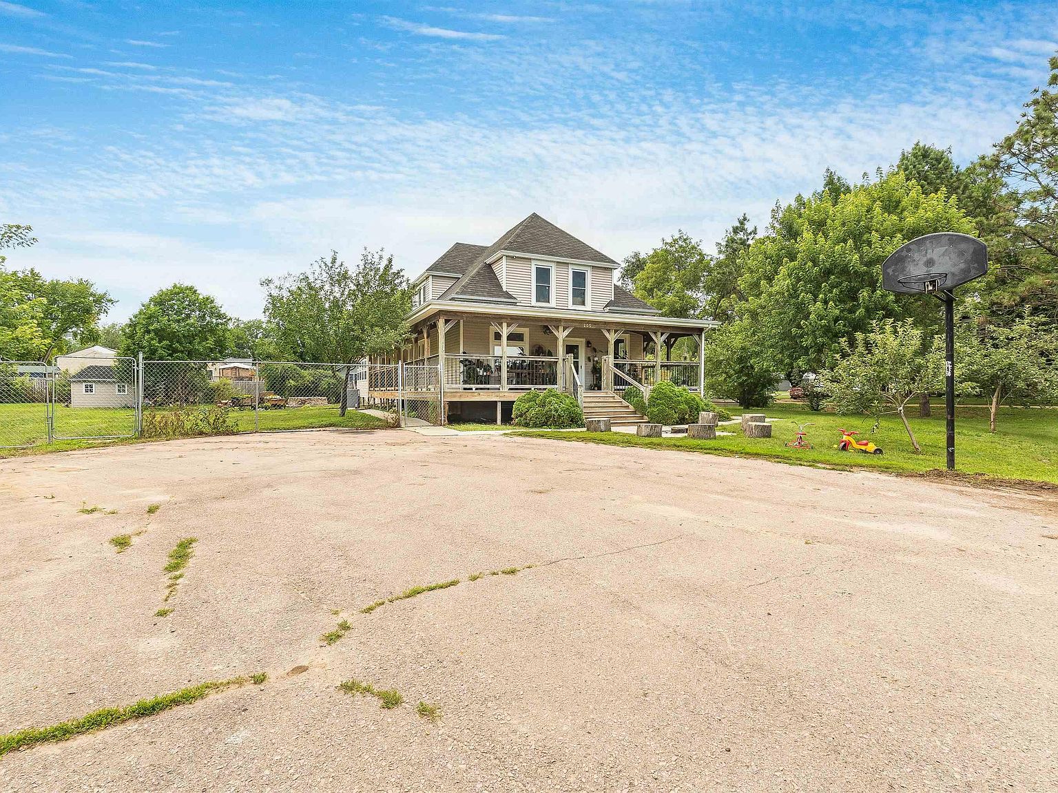 205 N Agnes St, SD 57070 MLS 22306660 Zillow