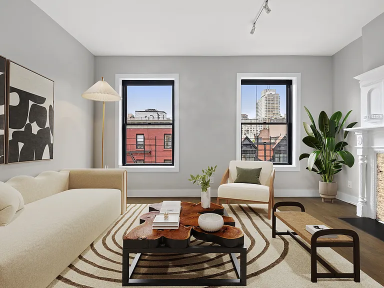 72 W 69th St #5E — Photo 2