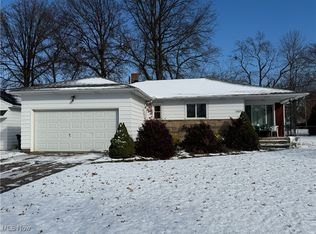 5039 N Sedgewick Rd, Lyndhurst, OH 44124