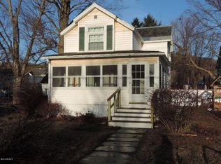 35 Quaker St, Granville, NY 12832