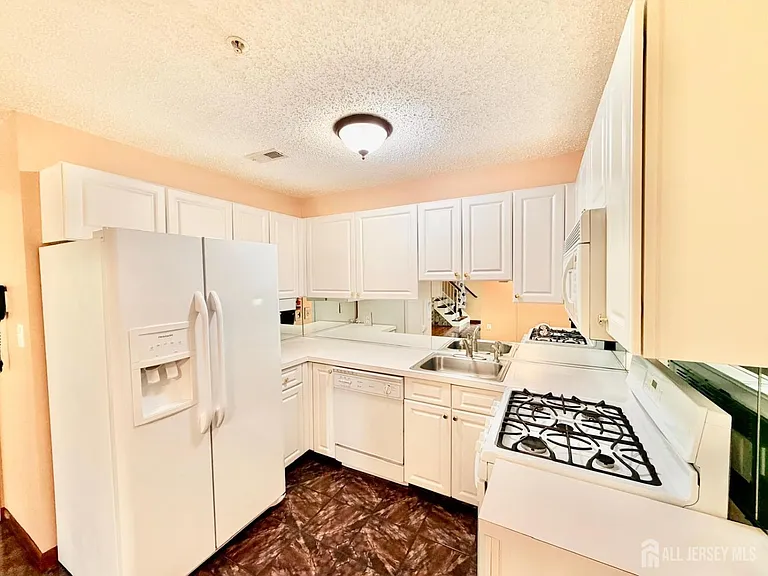 191 Prestwick Way — Photo 10